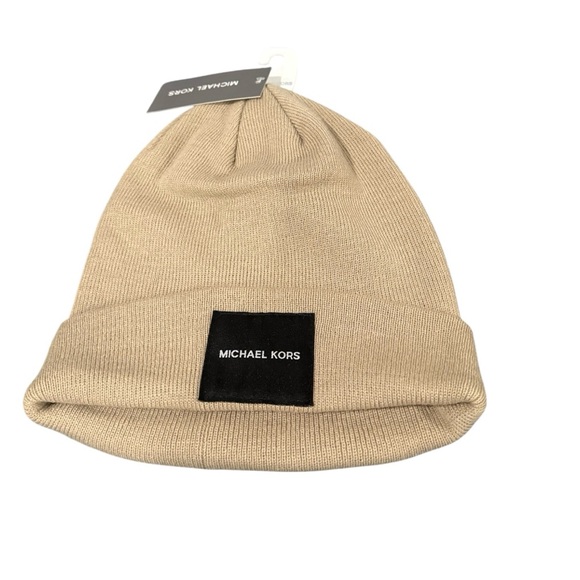Michael Kors Women's Beige Beanie Hat One Size - Picture 1 of 3